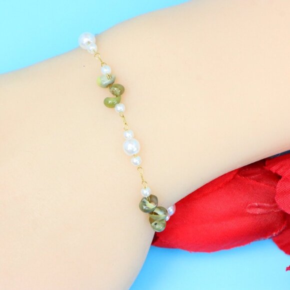 Chic & Stylish Bracelet – A Thoughtful Gift for Women and Girls, DYC1326 - Picture 4 of 10